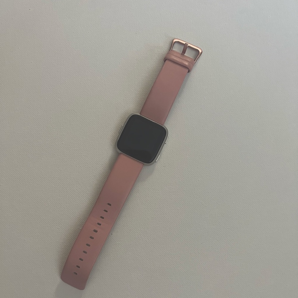 Fitbit Ultra 3 With Pink Leather WristBand  OS​